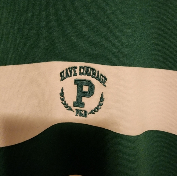 Pull and Bear T Shirt - Picture 3 of 4